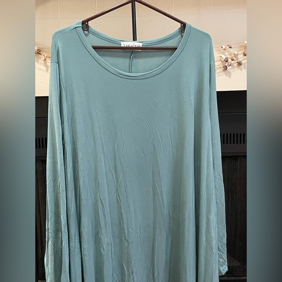 Large lot of Plus Sized Casual Friday Wear Tops - Picture 14 of 17